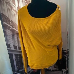 Guess Sweater